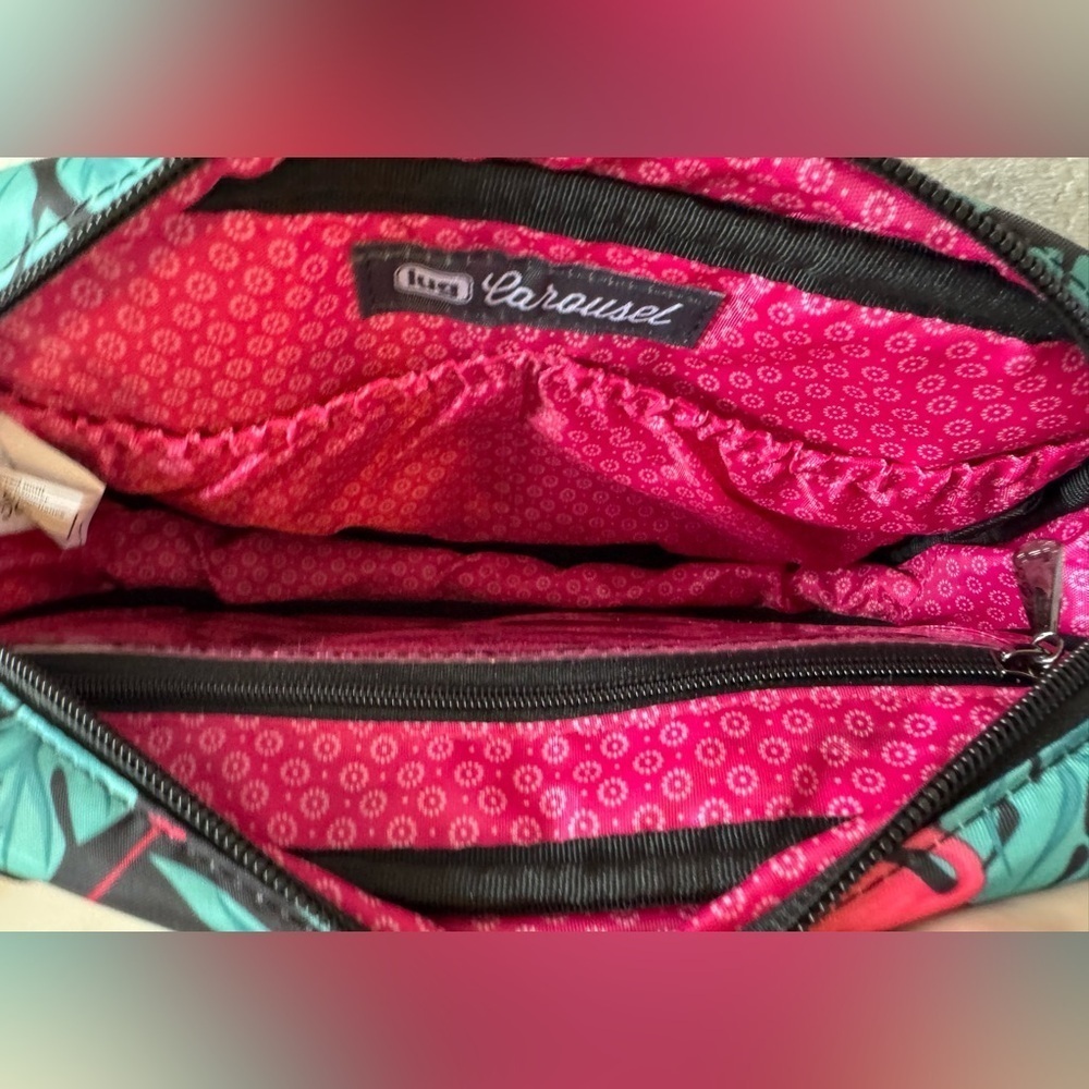 NEW Lug Black & Green Tropical Print Quilted Crossbody Belt Bag - Picture 4 of 8